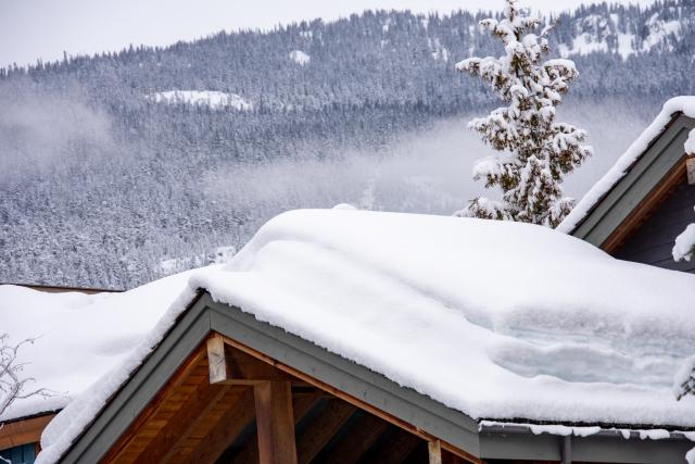 積雪対策を行う